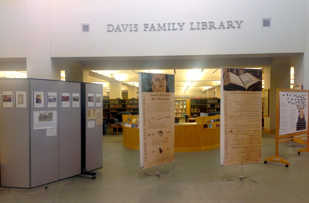 Davis Library Entrance